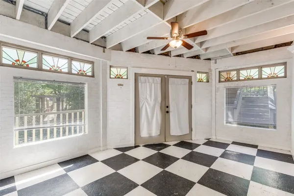 $2,300 | 1005 Center Circle, Salado, TX 76571