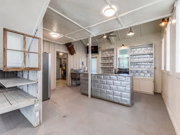 $2,300 | 1005 Center Circle, Salado, TX 76571