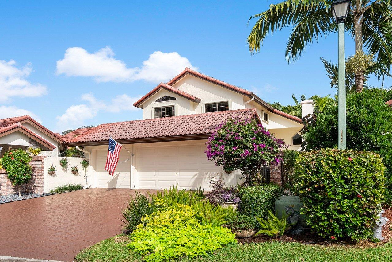 21670 Club Villa Terrace Boca Raton, FL 33433 - Photo 3 of 41 03