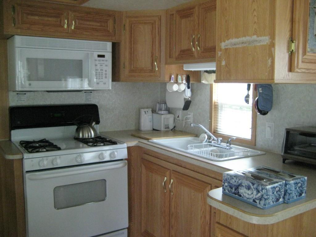 63 Fawn Run Warren, ME 04864 - Photo 4 of 18 Kitchen with propane stove