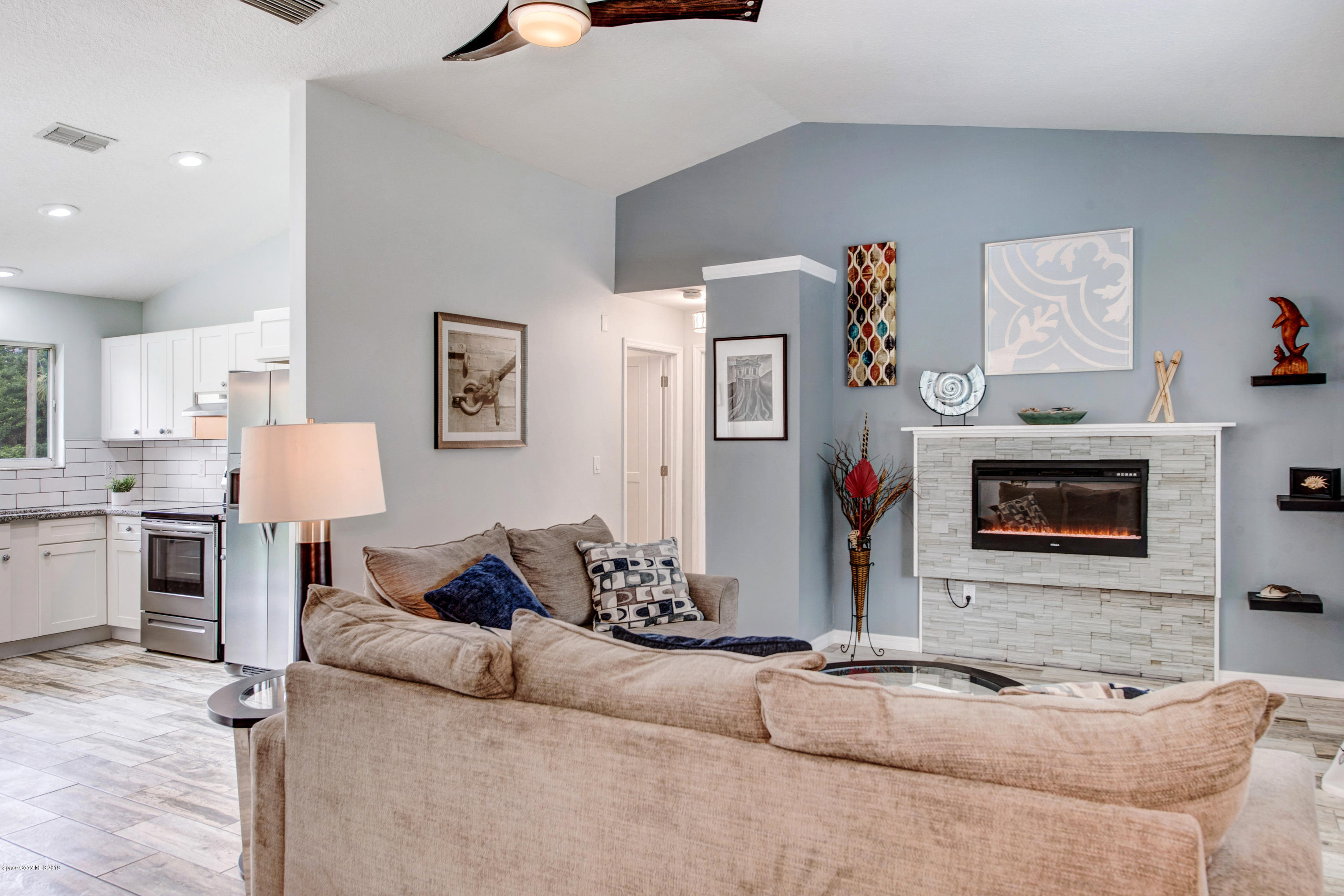 1279 Valleybrook Road Southeast Palm Bay, FL 32909 - Photo 14 of 30 Family room