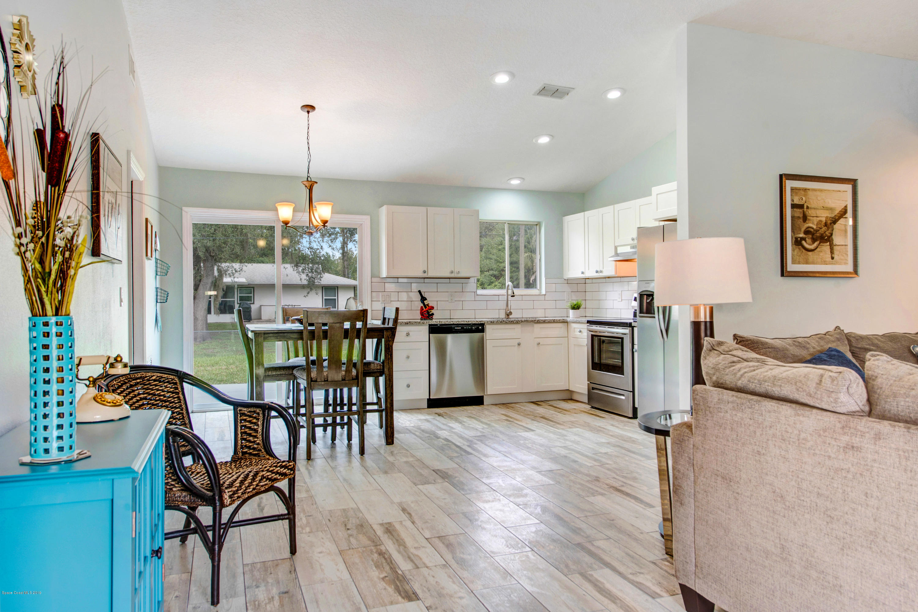 Kitchen/dining