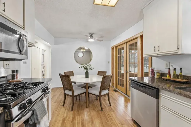 $359,900 | 3832 Gettysburg Avenue North, New Hope, MN 55427