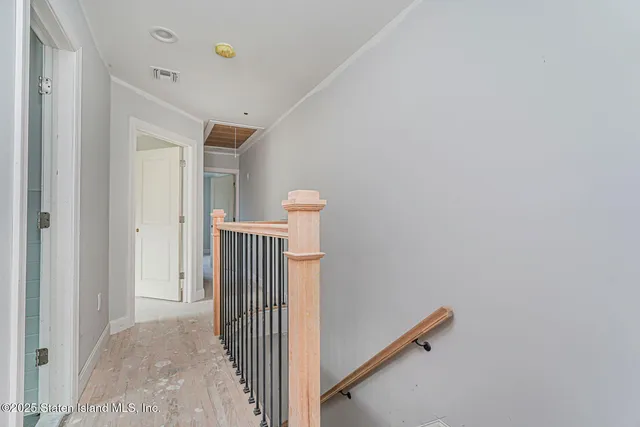 $999,999 | 77 Alberta Avenue | Travis-Chelsea