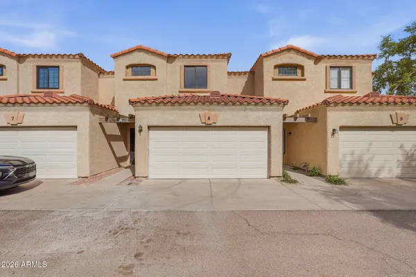 $350,000 | 13415 North 20th Street, Unit 8, Phoenix, AZ 85022