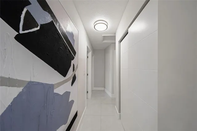 $2,200,000 | 2440 Northeast 25th Place, Fort Lauderdale, FL 33305