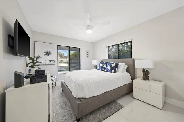 $2,200,000 | 2440 Northeast 25th Place, Fort Lauderdale, FL 33305