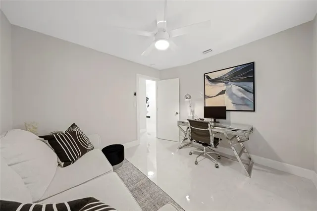 $2,200,000 | 2440 Northeast 25th Place, Fort Lauderdale, FL 33305