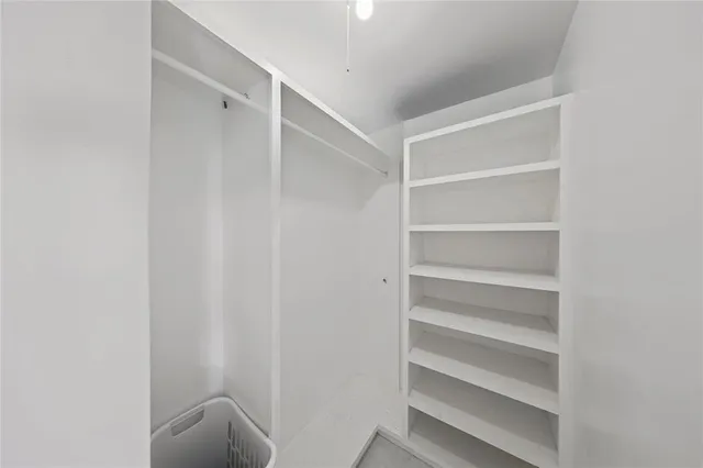 $2,200,000 | 2440 Northeast 25th Place, Fort Lauderdale, FL 33305