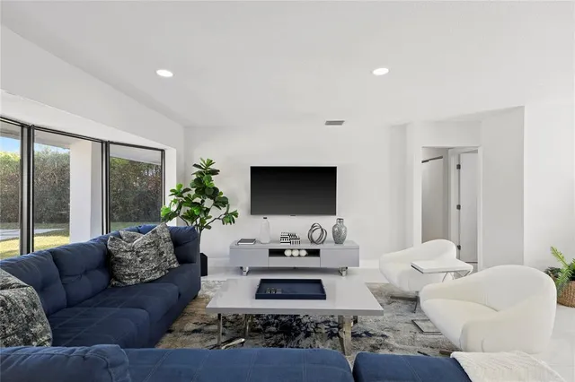 $2,200,000 | 2440 Northeast 25th Place, Fort Lauderdale, FL 33305