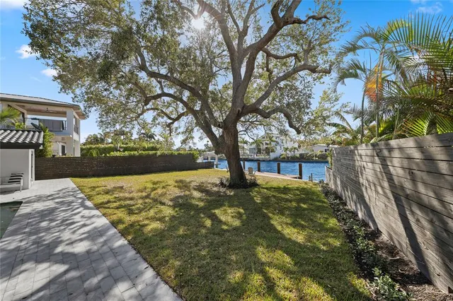 $2,200,000 | 2440 Northeast 25th Place, Fort Lauderdale, FL 33305