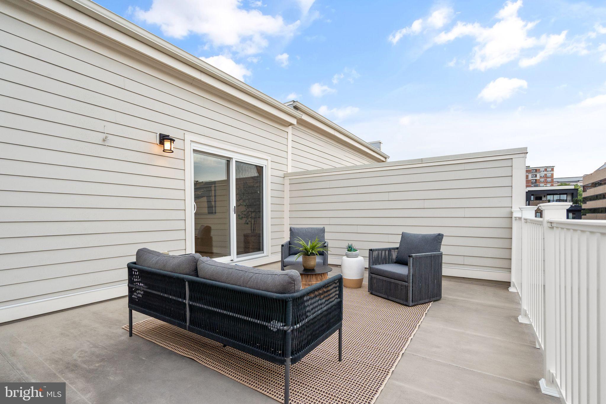 11696 Sunrise Square Place Reston, VA 20191 - Photo 52 of 66 Gallery Image 52