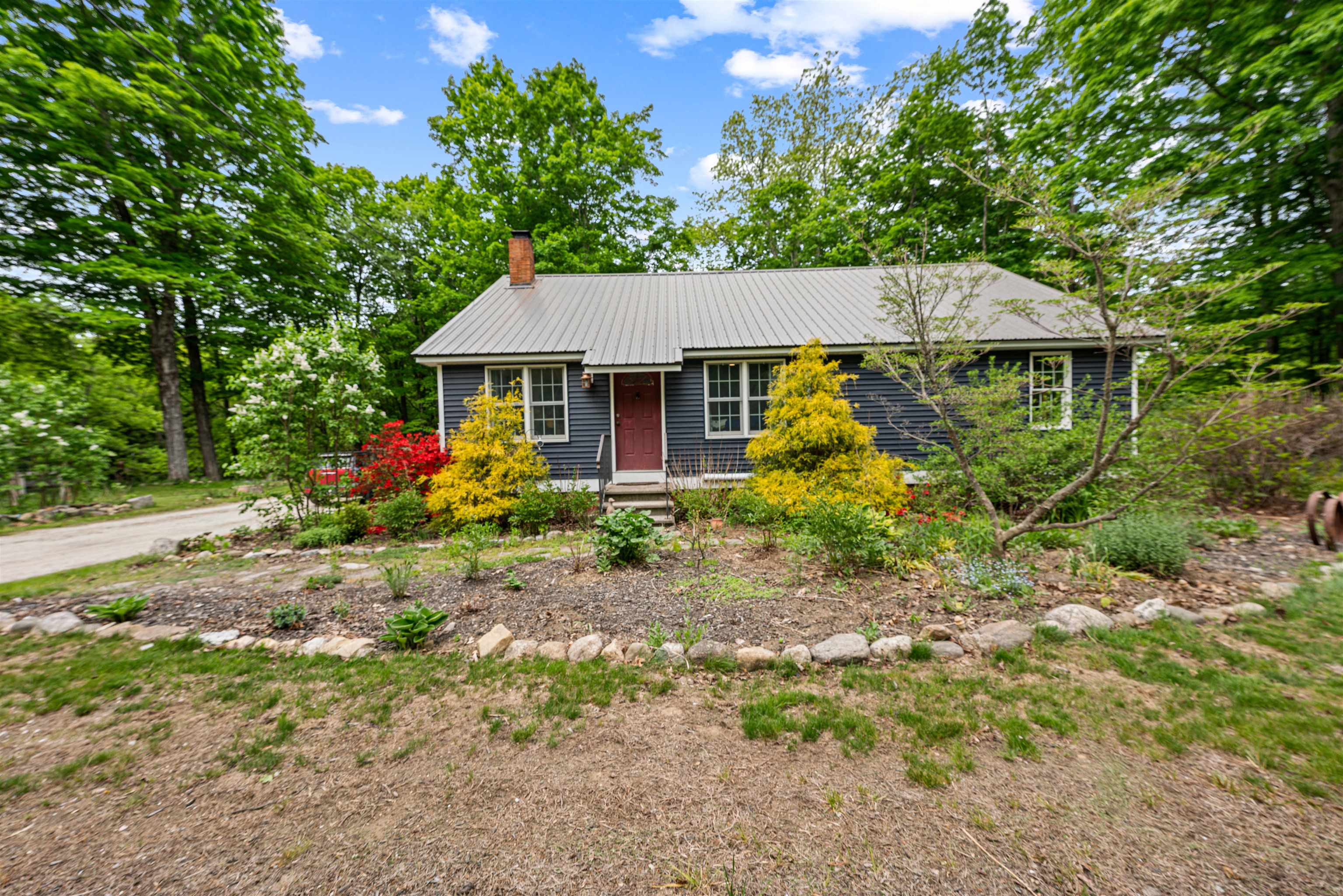 164 Stagecoach Road Barrington, NH 03825 - Photo 1 of 38 Gallery Image 1