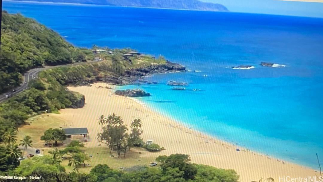 59-543 Alapio Road Haleiwa, HI 96712 - Photo 14 of 17 Waimea Vaaley and Bay Down the hill 7 Minute Drive