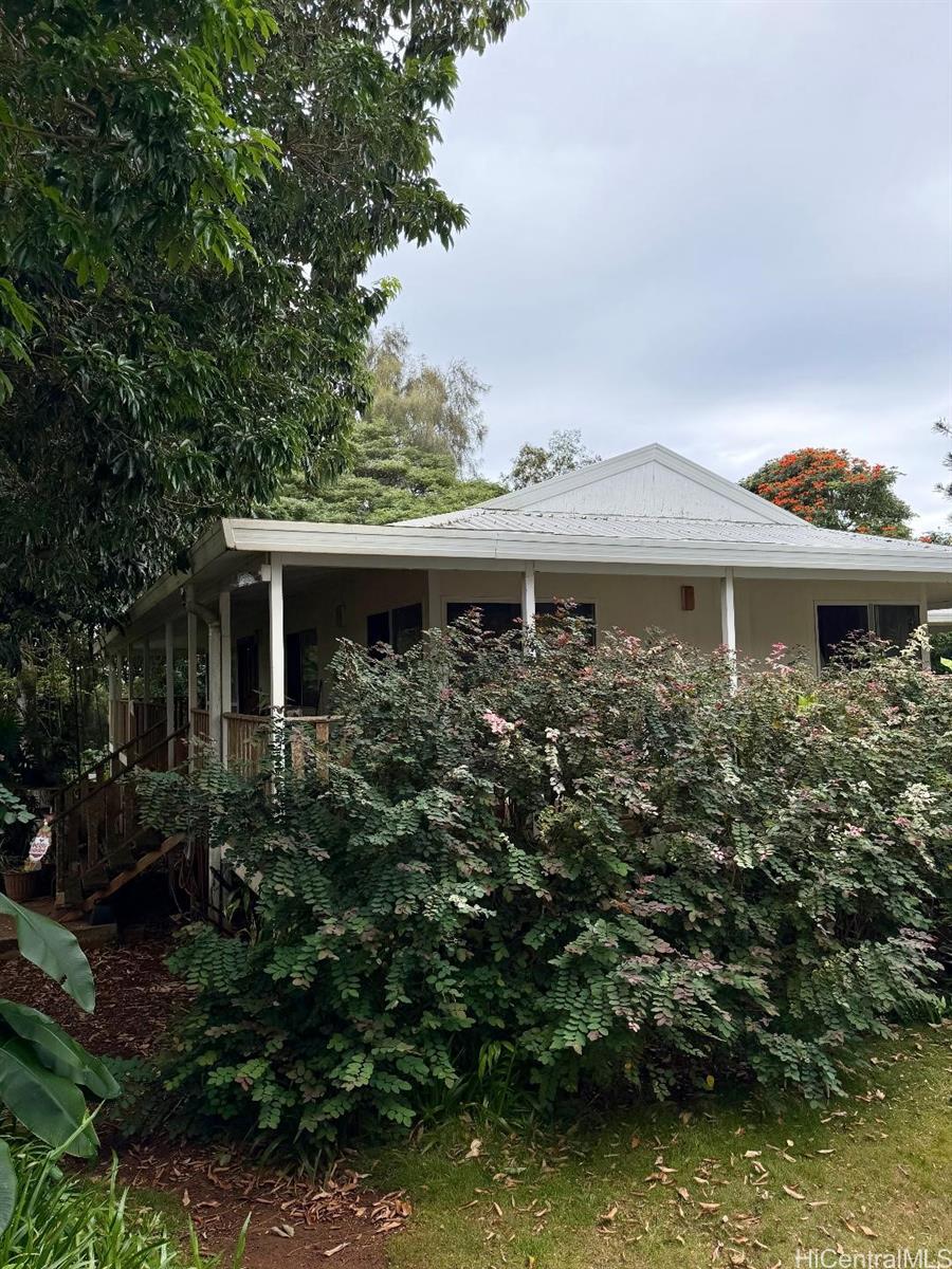 59-543 Alapio Road Haleiwa, HI 96712 - Photo 3 of 17 Right Side Main House