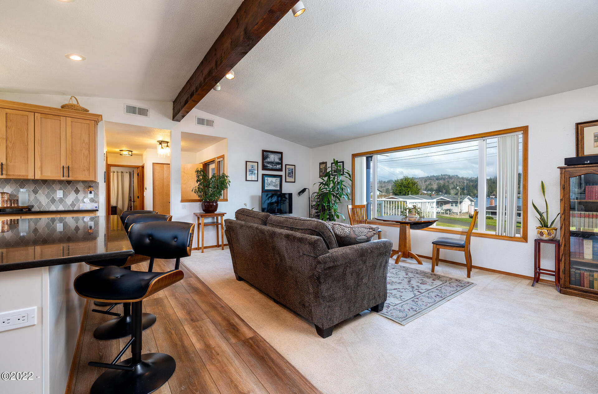 3098 Northeast Johns Loop Neotsu, OR 97364 - Photo 6 of 35 Great Room