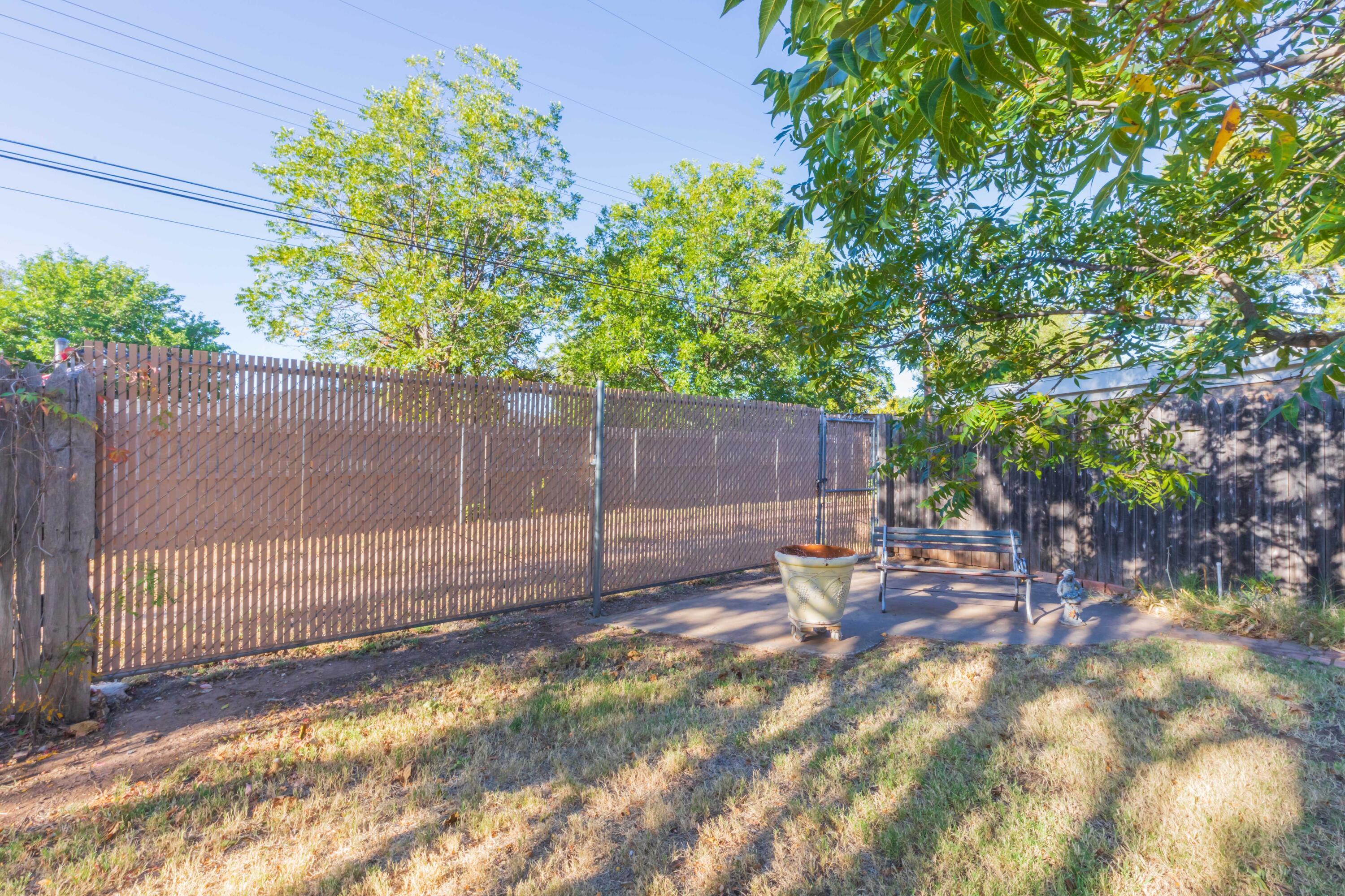 2805 James Louis Drive Amarillo, TX 79110 - Photo 41 of 42 BACKYARD VIEW 3