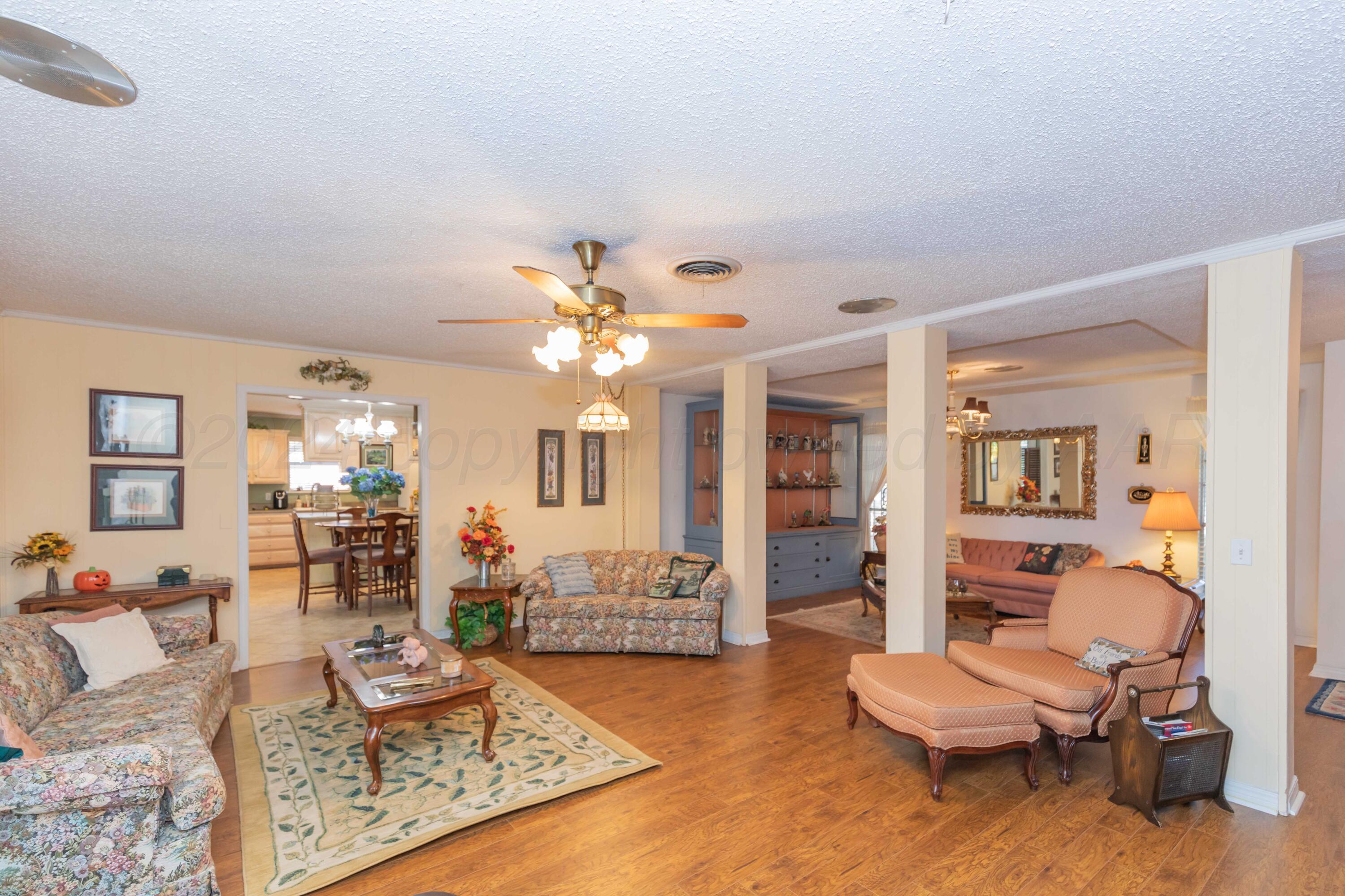 2805 James Louis Drive Amarillo, TX 79110 - Photo 8 of 42 DEN VIEW 2