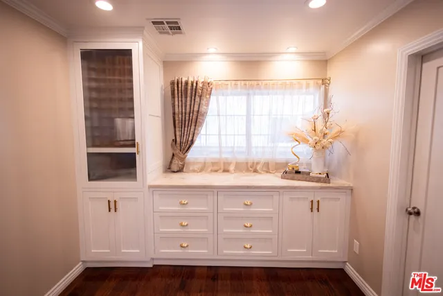 $1,299,000 | 6449 Radford Avenue, North Hollywood, CA 91606