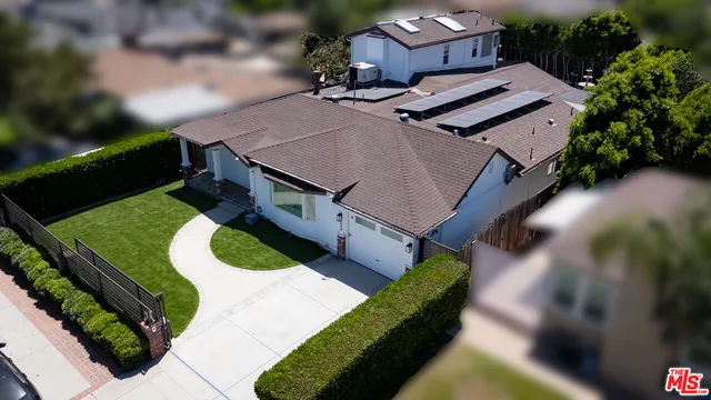 $1,299,000 | 6449 Radford Avenue, North Hollywood, CA 91606