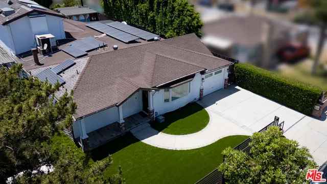 $1,299,000 | 6449 Radford Avenue, North Hollywood, CA 91606