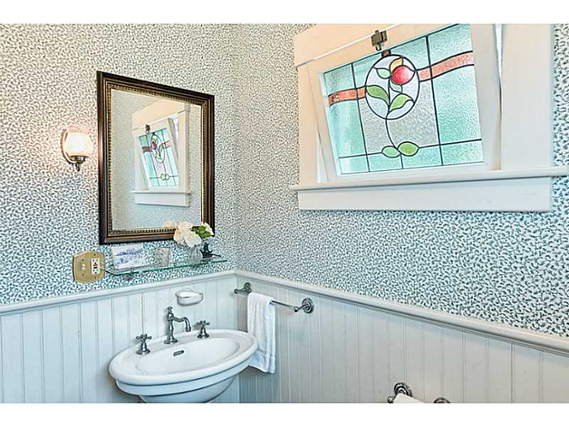 43 South Pier Road Narragansett, RI 02882 - Photo 12 of 25 Bathroom. First floor powder room.