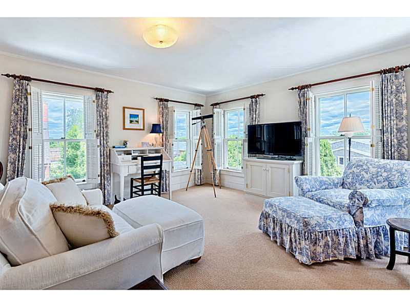 43 South Pier Road Narragansett, RI 02882 - Photo 15 of 25 Master Bedroom. Master suite seating area.