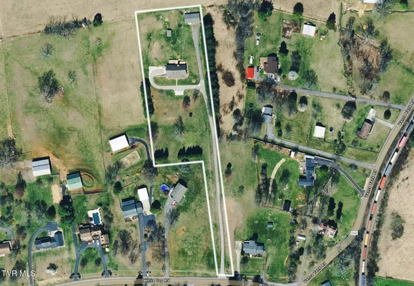 $800,000 | 1237 White Top Road, Bluff City, TN 37618