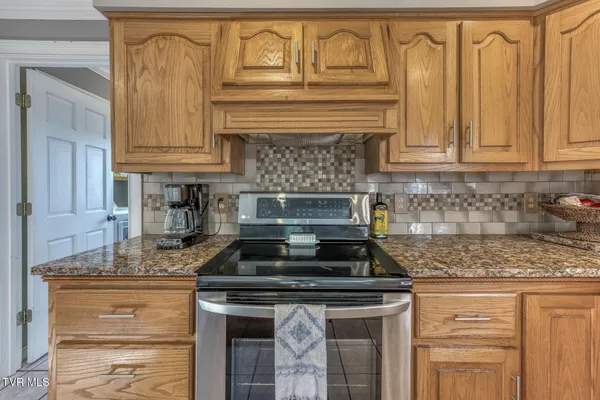 $800,000 | 1237 White Top Road, Bluff City, TN 37618