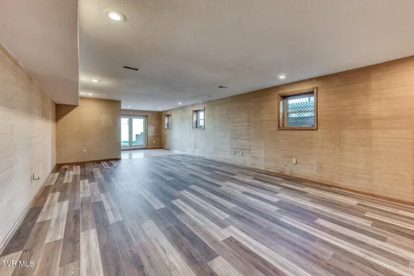 $800,000 | 1237 White Top Road, Bluff City, TN 37618