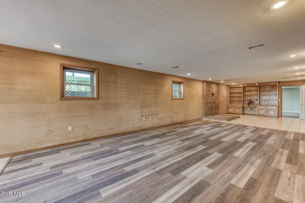 $800,000 | 1237 White Top Road, Bluff City, TN 37618