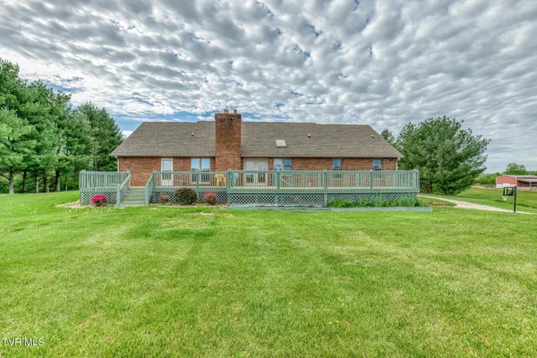 $800,000 | 1237 White Top Road, Bluff City, TN 37618