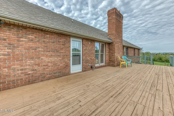 $800,000 | 1237 White Top Road, Bluff City, TN 37618