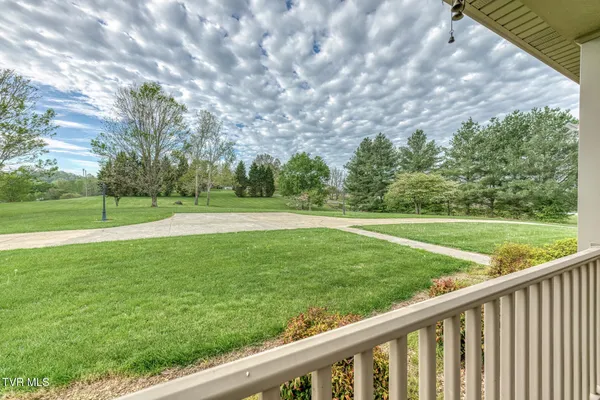 $800,000 | 1237 White Top Road, Bluff City, TN 37618