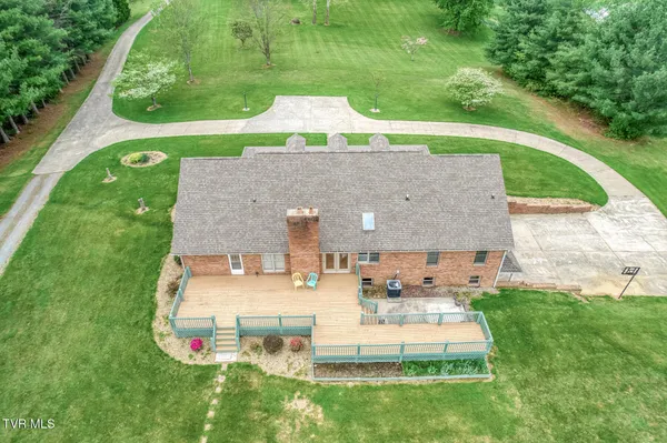 $800,000 | 1237 White Top Road, Bluff City, TN 37618