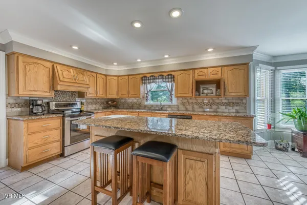 $800,000 | 1237 White Top Road, Bluff City, TN 37618