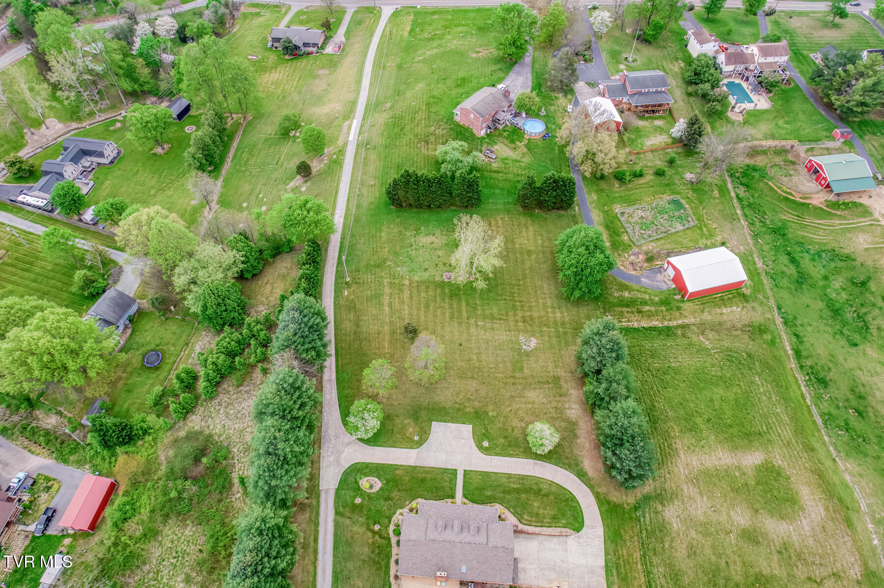 1237 White Top Road Bluff City, TN 37618 - Photo 64 of 87 1237 White Top Rd-90