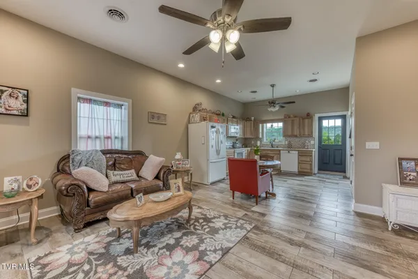 $800,000 | 1237 White Top Road, Bluff City, TN 37618