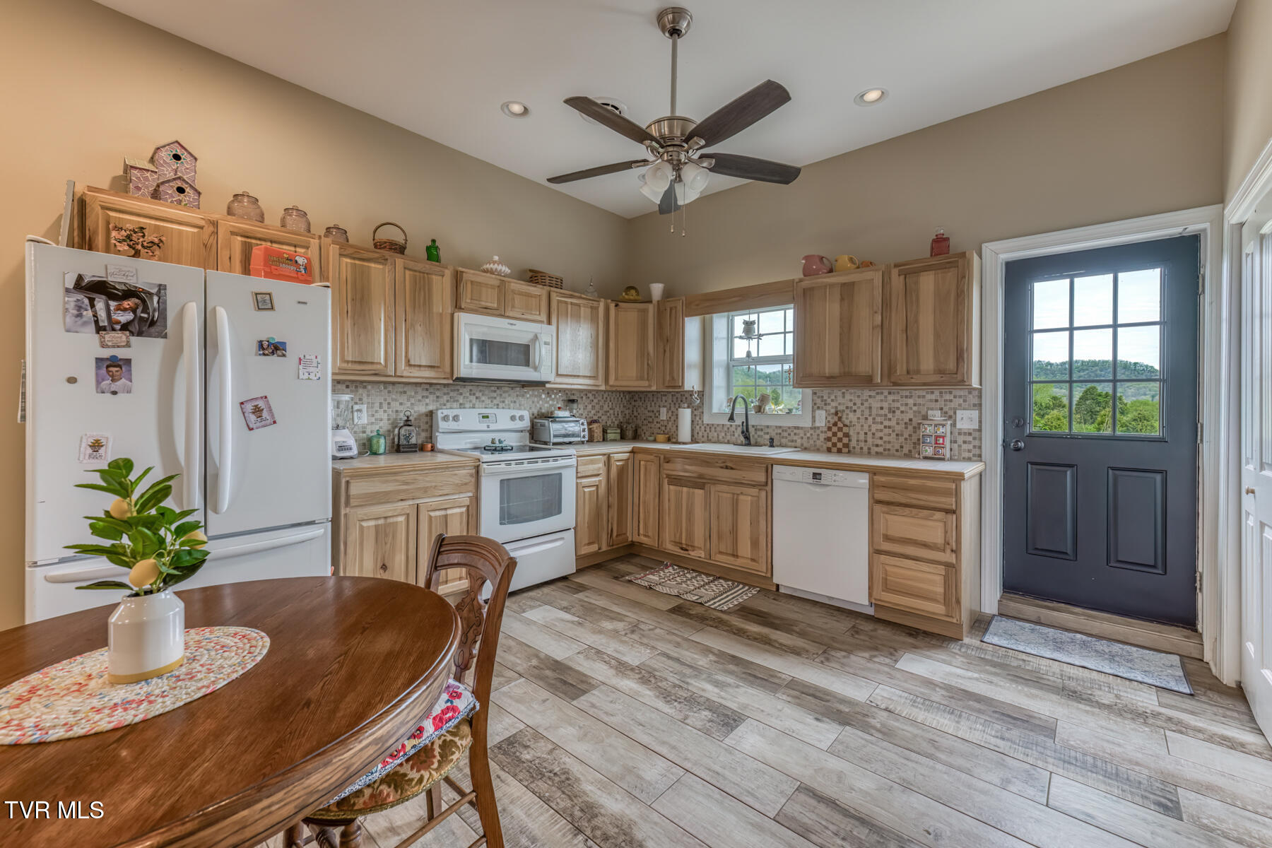 1237 White Top Road Bluff City, TN 37618 - Photo 70 of 87 1237 White Top Rd-99