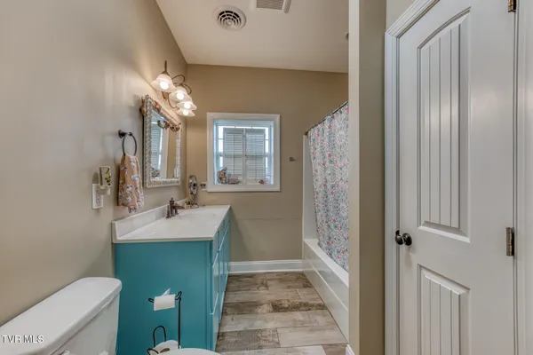 $800,000 | 1237 White Top Road, Bluff City, TN 37618