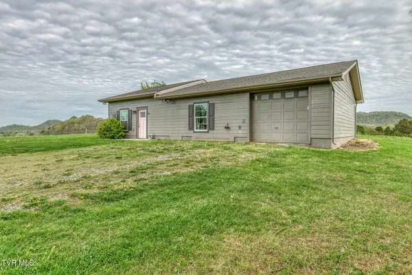 $800,000 | 1237 White Top Road, Bluff City, TN 37618