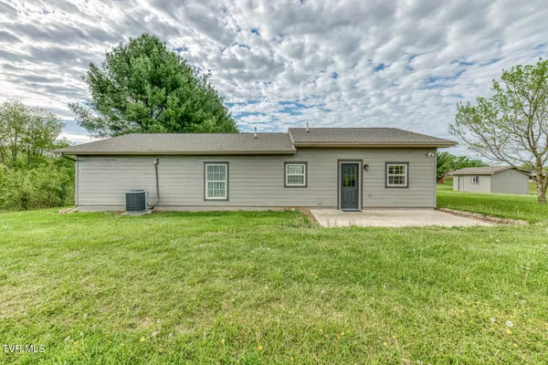 $800,000 | 1237 White Top Road, Bluff City, TN 37618