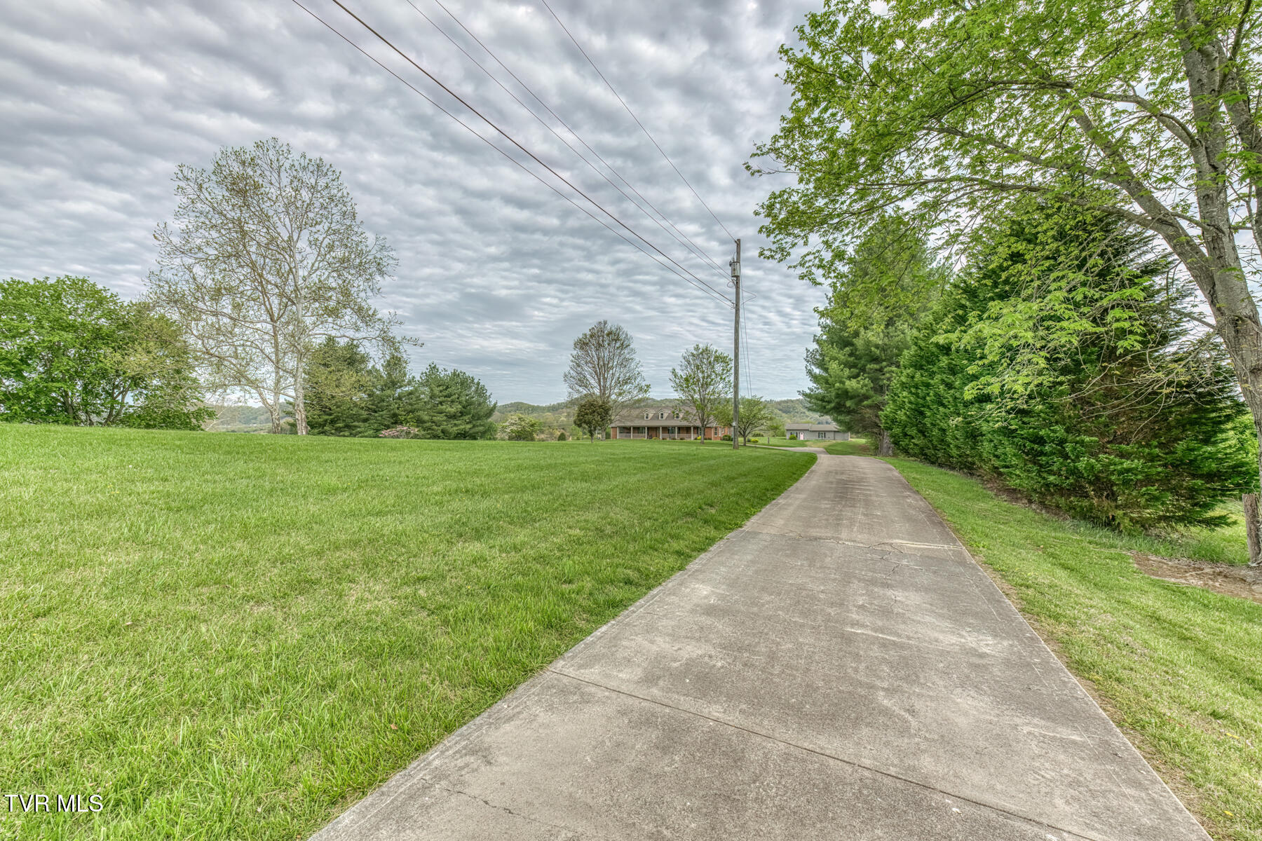 1237 White Top Road Bluff City, TN 37618 - Photo 80 of 84 1237 White Top Rd-123