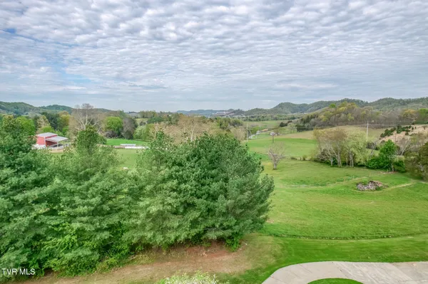 $800,000 | 1237 White Top Road, Bluff City, TN 37618