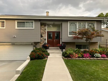 $549,000 | 1503 North Park Drive, Mount Prospect, IL 60056