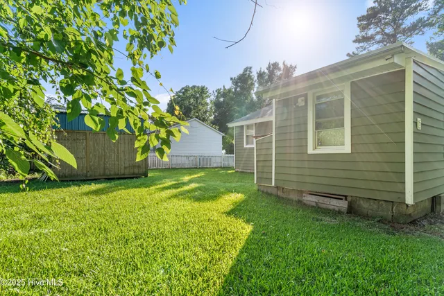 $179,900 | 200 South Shore Drive, Jacksonville, NC 28540