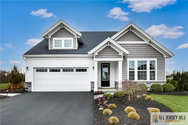 $890,000 | 14 Galerie Court, Monroe Township, NJ 08831