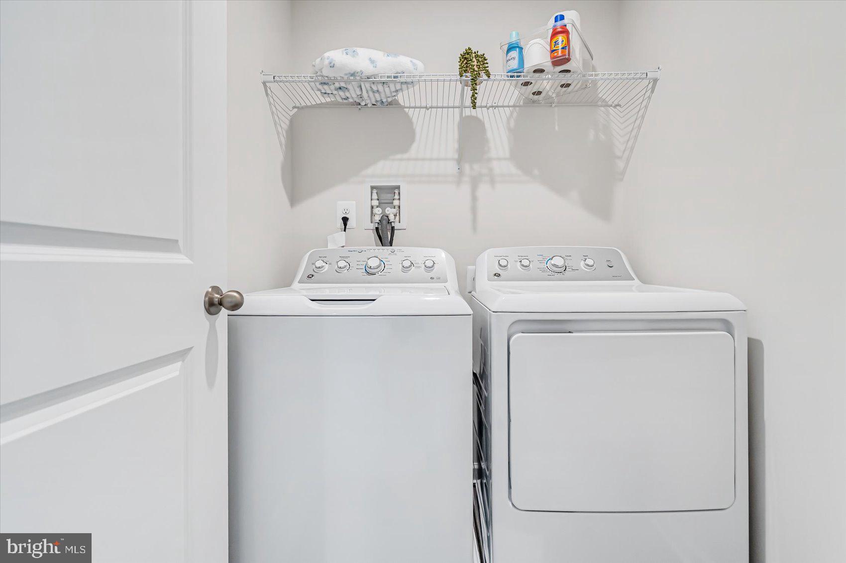 43 Olive Way Elkton, MD 21921 - Photo 28 of 44 a utility room with dryer and washer