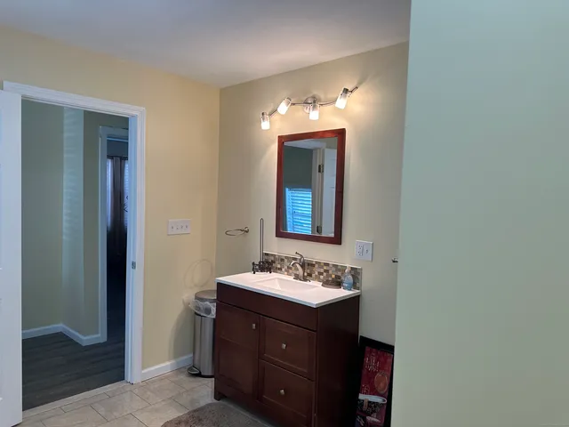 $2,900 | 452 Newhall Street, Hamden, CT 06517