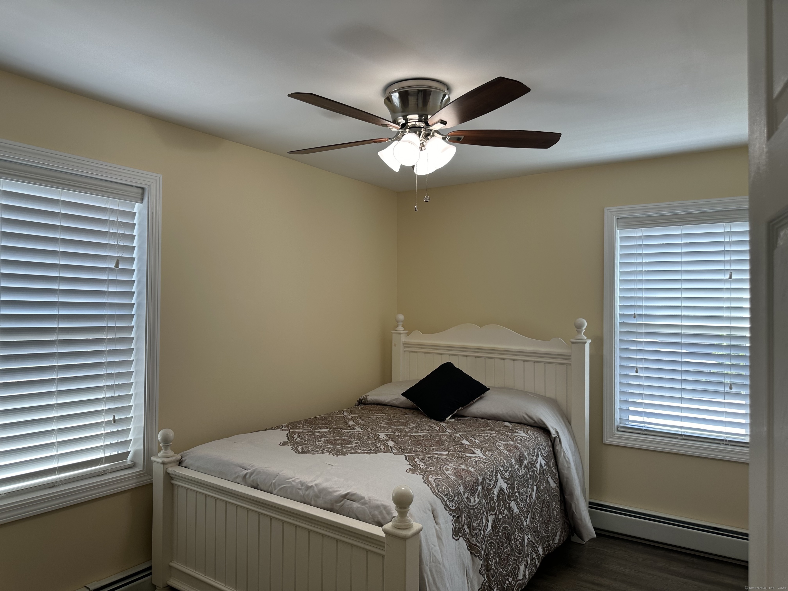 452 Newhall Street Hamden, CT 06517 - Photo 24 of 36